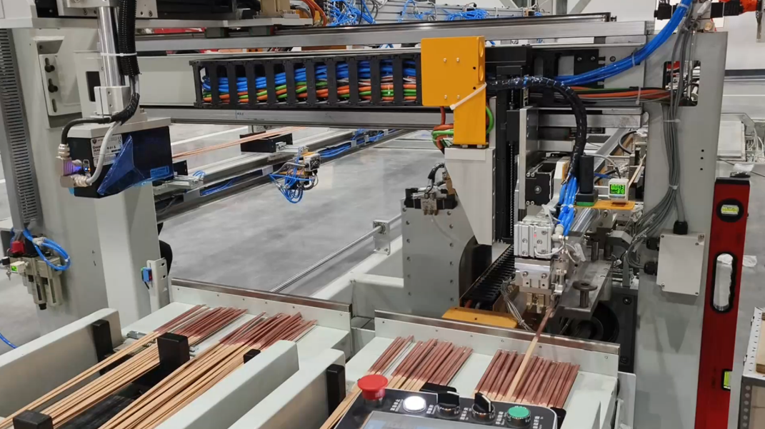 LMI 3D線激光相機(jī)成功應(yīng)用于扁線電機(jī)PIN線圈制程的引導(dǎo)抓取